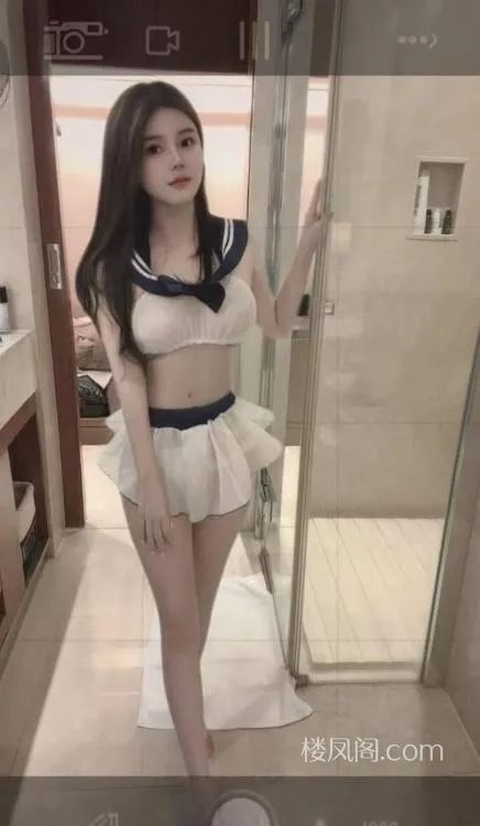 上海市普陀区娇小玲珑肤白大胸妹子的公开照片