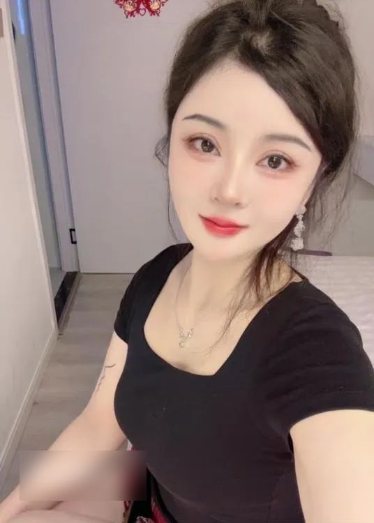 上海市普陀区中远两湾城普陀区大胸欲女的公开照片
